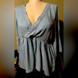 NWT LAURIE FELT Chambray Peasant Top! FINAL SALE CLOSING SHOP!